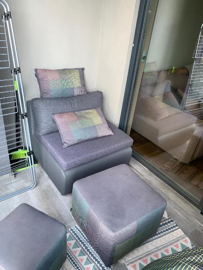 Pink Modern Apartment Скопье Экстерьер фото